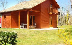 Maison de 2 chambres avec vue sur le lac piscine partagee et jardin amenage a Lachapelle Auzac